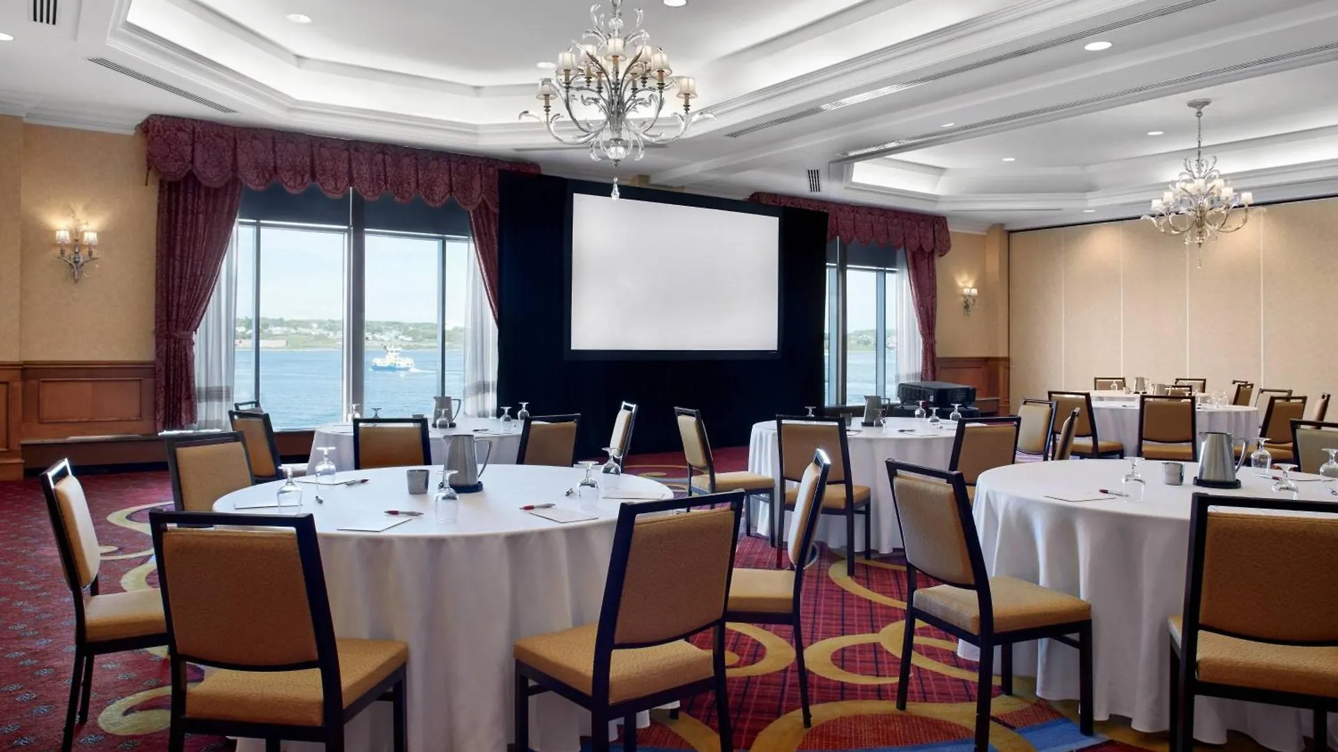 Halifax Marriott Harbourfront Hotel 4*,  Канада